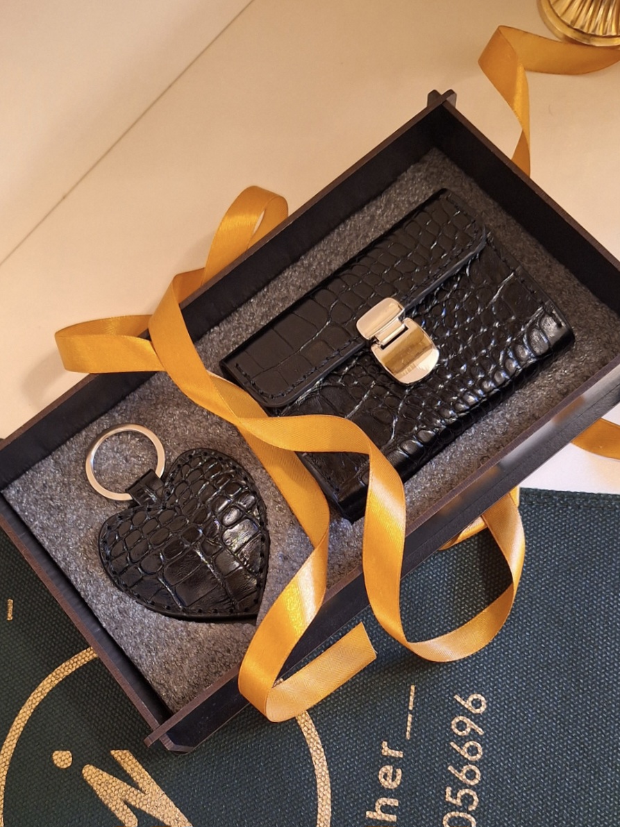 ست چرمی زنانه/ زرشکی جگری