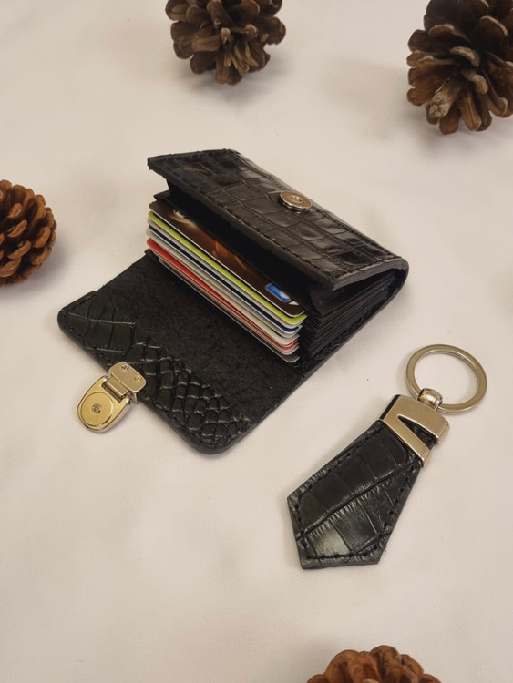 جاکارتی آکاردئونی و جاکلیدی کراواتی